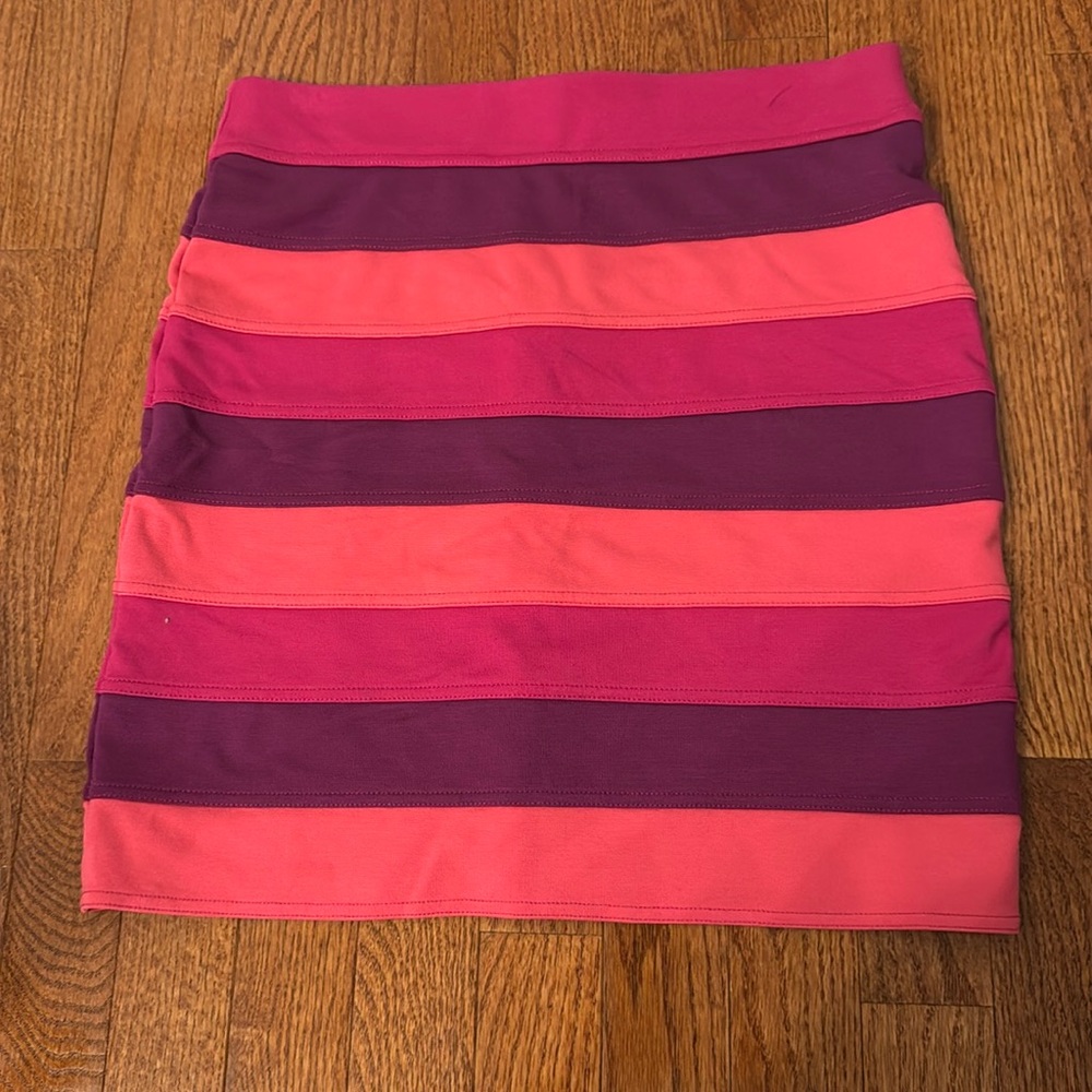 Lilly Pulitzer Cheyenne Banded Striped Pencil Slip Skirt in Passion Pink - M